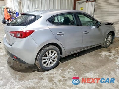 Trzecie zdjęcie samochodu z tyłu: 2016 MAZDA 3 TOURING VIN:JM1BM1M79G1345588 - miniatura