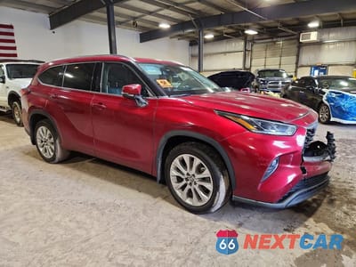 Czwarte zdjęcie samochodu z boku: 2021 TOYOTA HIGHLANDER LIMITED VIN:5TDDZRBH0MS102562 - miniatura