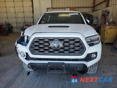 Piąte zdjęcie samochodu w środku: 2021 TOYOTA TACOMA TRD OFF-ROAD VIN:5TFCZ5AN1MX250693 - miniatura