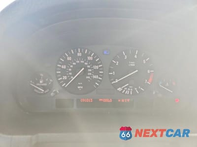 Zdjęcie 9 z 14 samochodu: 2003 BMW X5 VIN:5UXFA53543LW26406 - miniatura