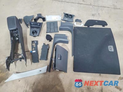 Zdjęcie 13 z 14 samochodu: 2019 MERCEDES-BENZ GLA 250 4MATIC VIN:WDCTG4GB6KJ618700 - miniatura