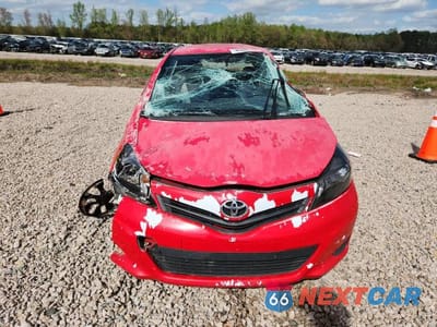 Piąte zdjęcie samochodu w środku: 2012 TOYOTA YARIS 3-DOOR L VIN:JTDJTUD39CD533338 - miniatura