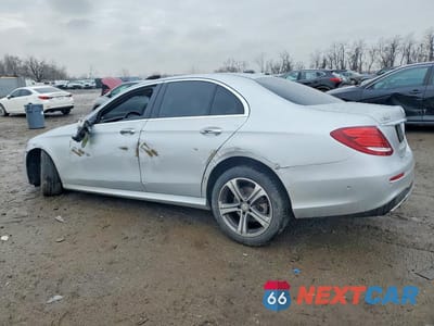 Drugie zdjęcie samochodu z przodu: 2017 MERCEDES-BENZ E 300 4MATIC VIN:WDDZF4KB6HA214093 - miniatura