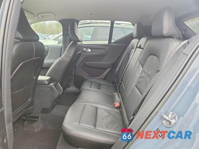 Zdjęcie 11 z 13 samochodu: 2022 VOLVO XC40 T5 MOMENTUM VIN:YV4162UK4N2788199 - miniatura