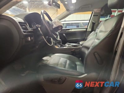 Zdjęcie 7 z 12 samochodu: 2011 VOLKSWAGEN TOUAREG V6 TDI VIN:WVGFK9BP9BD007393 - miniatura