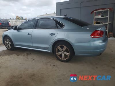 Drugie zdjęcie samochodu z przodu: 2012 VOLKSWAGEN PASSAT SE VIN:1VWBH7A3XCC072780 - miniatura