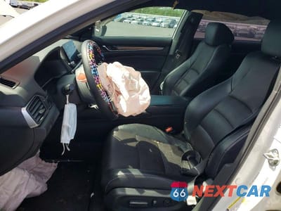 Zdjęcie 7 z 13 samochodu: 2018 HONDA ACCORD SPORT VIN:1HGCV1F39JA225214 - miniatura