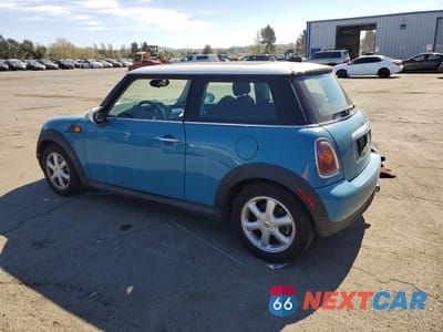 Drugie zdjęcie samochodu z przodu: 2009 MINI COOPER VIN:WMWMF33579TU70382 - miniatura