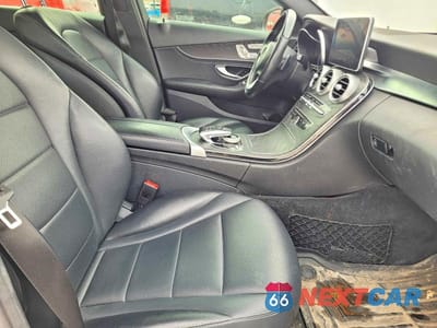 Piąte zdjęcie samochodu w środku: 2016 MERCEDES-BENZ C 300 4MATIC VIN:55SWF4KB5GU121437 - miniatura