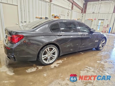 Trzecie zdjęcie samochodu z tyłu: 2014 BMW 750 LI VIN:WBAYE8C53ED135609 - miniatura