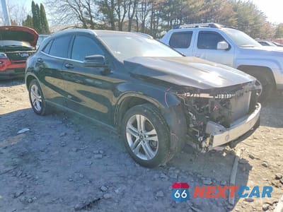 Czwarte zdjęcie samochodu z boku: 2019 MERCEDES-BENZ GLA 250 4MATIC VIN:WDCTG4GB2KU015712 - miniatura