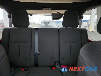 Zdjęcie 10 z 14 samochodu: 2016 JEEP WRANGLER UNLIMITED SPORT VIN:1C4BJWDG9GL152268 - miniatura
