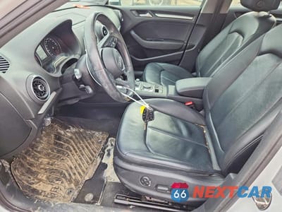 Zdjęcie 7 z 12 samochodu: 2019 AUDI A3 PREMIUM VIN:WAUBEGFF1KA083186 - miniatura