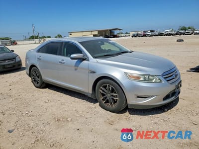 Czwarte zdjęcie samochodu z boku: 2010 FORD TAURUS SHO VIN:1FAHP2KT5AG118075 - miniatura