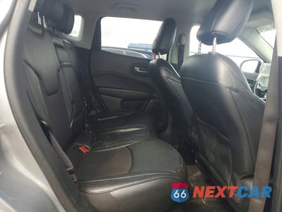 Zdjęcie 11 z 12 samochodu: 2019 JEEP COMPASS LATITUDE VIN:3C4NJDBB9KT813609 - miniatura