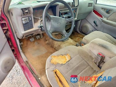 Zdjęcie 8 z 12 samochodu: 1995 CHEVROLET S TRUCK S10 VIN:1GCCS1940S8218978 - miniatura