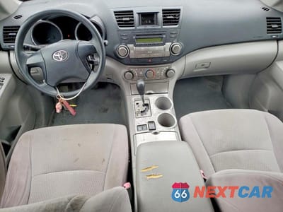 Zdjęcie 8 z 12 samochodu: 2008 TOYOTA HIGHLANDER BASE VIN:JTEES41AX82095211 - miniatura