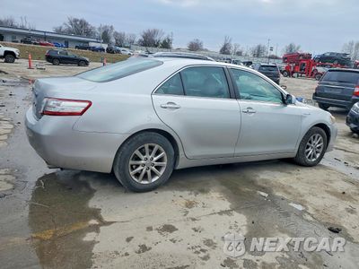 Trzecie zdjęcie samochodu z tyłu: 2011 TOYOTA CAMRY VIN:4T1BB3EK1BU128673 - miniatura
