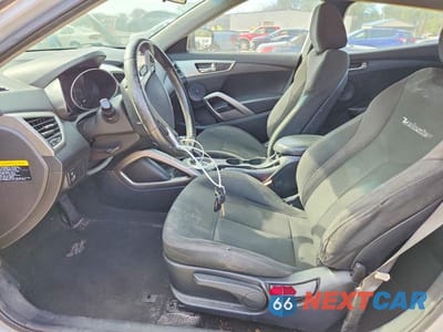Zdjęcie 7 z 12 samochodu: 2017 HYUNDAI VELOSTER BASE VIN:KMHTC6AD4HU304909 - miniatura