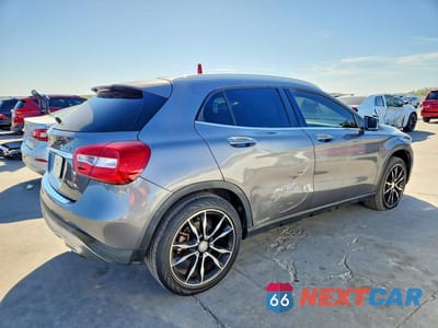 Trzecie zdjęcie samochodu z tyłu: 2015 MERCEDES-BENZ GLA 250 4MATIC VIN:WDCTG4GB8FJ178002 - miniatura