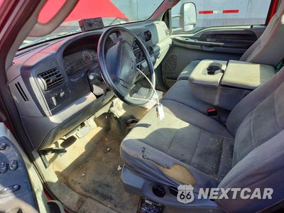 Zdjęcie 7 z 14 samochodu: 2006 FORD F550 SUPER DUTY VIN:1FDAF57P06EA79048 - miniatura