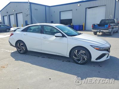 Czwarte zdjęcie samochodu z boku: 2025 HYUNDAI ELANTRA SEL CONVENIENCE VIN:KMHLS4DG6SU905937 - miniatura