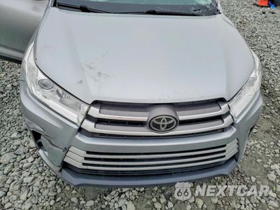 Zdjęcie 12 z 14 samochodu: 2019 TOYOTA HIGHLANDER LE VIN:5TDBZRFH0KS718860 - miniatura