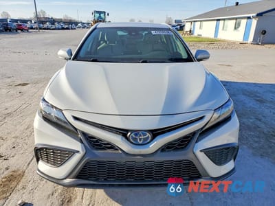 Piąte zdjęcie samochodu w środku: 2022 TOYOTA CAMRY HYBRID SE VIN:4T1S31AK3NU039263 - miniatura
