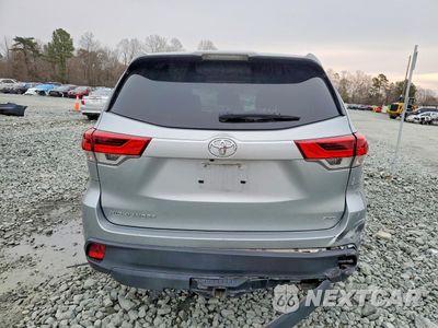 Zdjęcie 6 z 14 samochodu: 2019 TOYOTA HIGHLANDER LE VIN:5TDBZRFH0KS718860 - miniatura