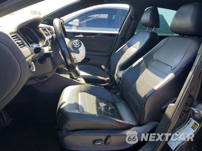 Zdjęcie 7 z 13 samochodu: 2017 VOLKSWAGEN GLI VIN:3VW4T7AJ6HM286192 - miniatura