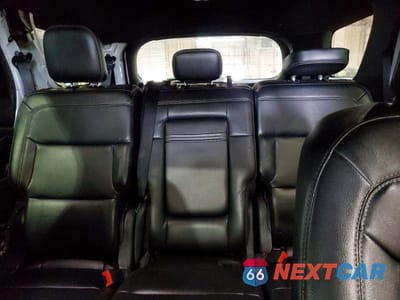 Zdjęcie 10 z 13 samochodu: 2020 FORD EXPLORER XLT VIN:1FMSK8DH9LGA42921 - miniatura