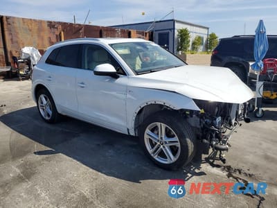 Czwarte zdjęcie samochodu z boku: 2024 AUDI Q5 E PREMIUM 55 VIN:WA1G2AFY8R2125092 - miniatura