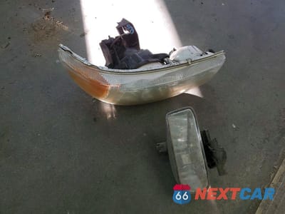 Zdjęcie 13 z 14 samochodu: 2002 GMC YUKON VIN:1GKEK13VX2R117374 - miniatura
