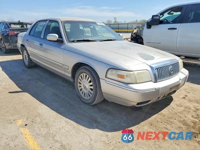 Czwarte zdjęcie samochodu z boku: 2006 MERCURY GRAND MARQUIS LS VIN:2MEFM75V96X646254 - miniatura