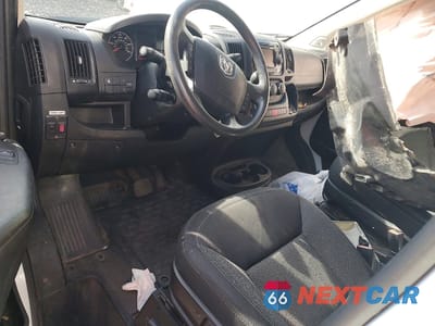 Zdjęcie 8 z 13 samochodu: 2016 RAM PROMASTER 3500 BOX TRUCK VIN:3C7WRVLG2GE125690 - miniatura