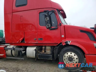 Zdjęcie 9 z 10 samochodu: 2015 VOLVO VN VNL VIN:4V4NC9EH6FN186708 - miniatura