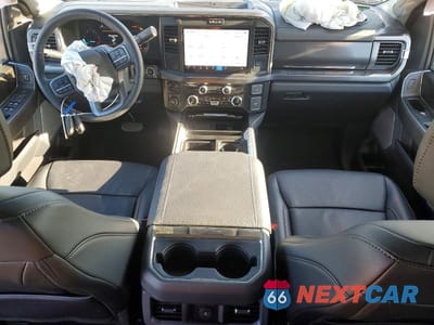 Zdjęcie 8 z 13 samochodu: 2025 FORD F350 SUPER DUTY VIN:1FT8W3BT1SED03403 - miniatura