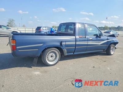 Trzecie zdjęcie samochodu z tyłu: 1990 TOYOTA PICKUP DELUXE VIN:JT4VN93DXL5016269 - miniatura