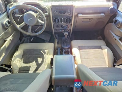 Zdjęcie 8 z 14 samochodu: 2008 JEEP WRANGLER UNLIMITED X VIN:1J4GA39128L509987 - miniatura