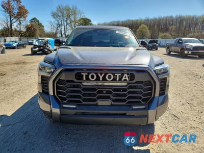 Piąte zdjęcie samochodu w środku: 2023 TOYOTA TUNDRA TRD PRO HV VIN:5TFPC5DB1PX028289 - miniatura