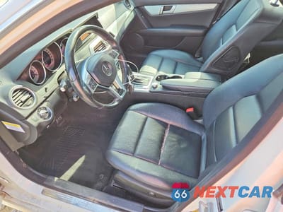 Zdjęcie 7 z 11 samochodu: 2014 MERCEDES-BENZ C 300 4MATIC VIN:WDDGF8ABXEG232055 - miniatura