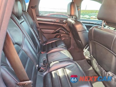 Zdjęcie 10 z 11 samochodu: 2017 PORSCHE CAYENNE VIN:WP1AA2A22HKA85807 - miniatura