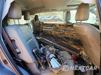 Zdjęcie 11 z 13 samochodu: 2019 TOYOTA HIGHLANDER XLE VIN:5TDKZRFH1KS572159 - miniatura