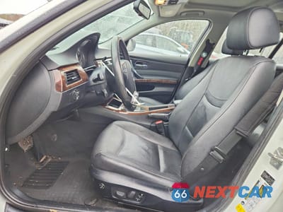 Zdjęcie 7 z 12 samochodu: 2011 BMW 328 XI VIN:WBAPK7C50BA816113 - miniatura