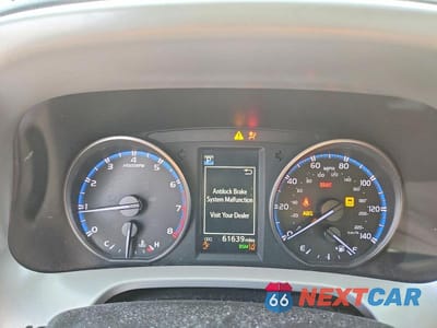 Zdjęcie 9 z 12 samochodu: 2018 TOYOTA RAV4 XLE VIN:2T3WFREV7JW477099 - miniatura