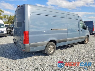 Trzecie zdjęcie samochodu z tyłu: 2019 MERCEDES-BENZ SPRINTER 2500 VIN:WD4PF1CDXKP138923 - miniatura