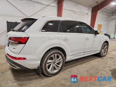 Trzecie zdjęcie samochodu z tyłu: 2022 AUDI Q7 PREMIUM PLUS VIN:WA1LXBF78ND011802 - miniatura