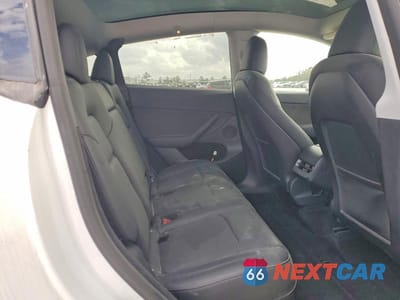 Zdjęcie 11 z 13 samochodu: 2022 TESLA MODEL Y VIN:7SAYGDEE8NA010875 - miniatura
