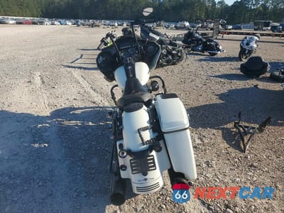 Czwarte zdjęcie samochodu z boku: 2018 HARLEY-DAVIDSON FLTRXS ROAD GLIDE SPECIAL VIN:1HD1KTC16JB686201 - miniatura