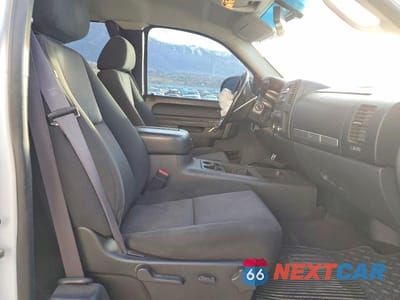 Zdjęcie 7 z 12 samochodu: 2011 GMC SIERRA K1500 SLE VIN:1GTR2VE32BZ188603 - miniatura